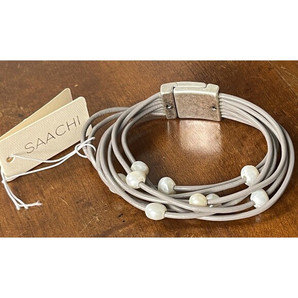 Saachi Wrap Bracelet White Freshwater Pearl Taupe Leather Magnet Clasp NWT - Picture 6 of 9